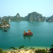 Budget boat or luxury boat on Halong Bay